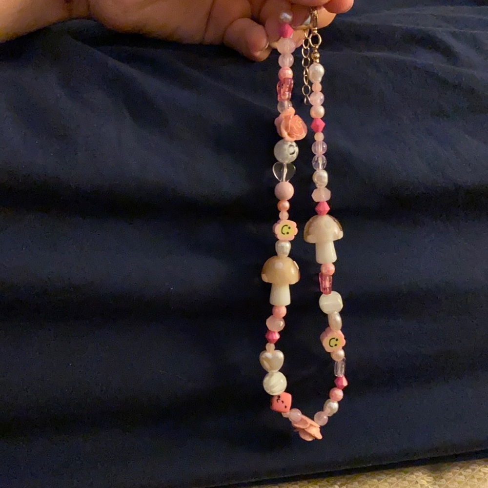 urban outfitters necklace never worn